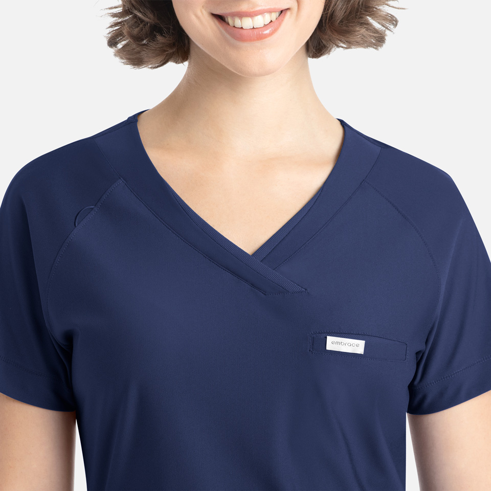 Embrace-by-Maevn_2502-Luna-TuckableY-NeckTop-Navy-NVY-04-Maevn-Scrubs